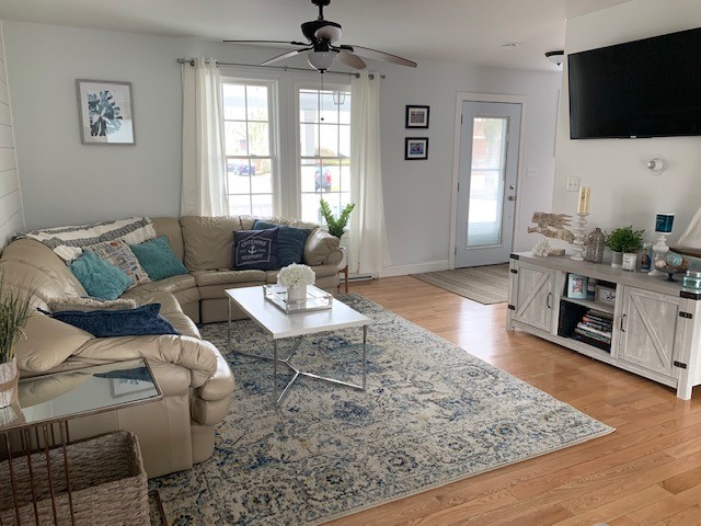 88 Kay Street Newport, RI 02840 - Photo 13 of 35