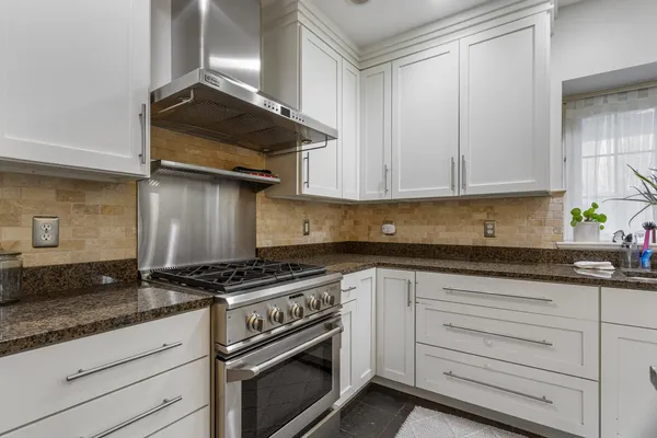 $669,000 | 1805 Mullikin Drive, Champaign, IL 61822