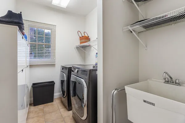 $669,000 | 1805 Mullikin Drive, Champaign, IL 61822