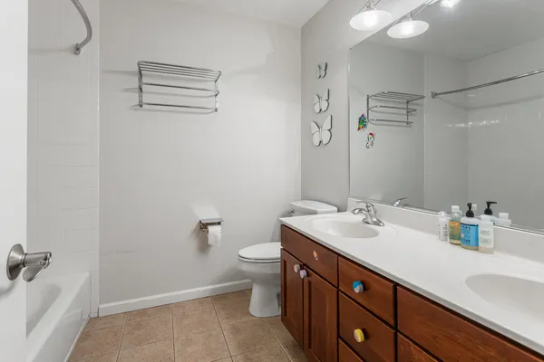 $669,000 | 1805 Mullikin Drive, Champaign, IL 61822