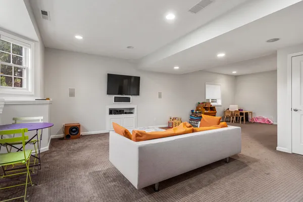 $669,000 | 1805 Mullikin Drive, Champaign, IL 61822