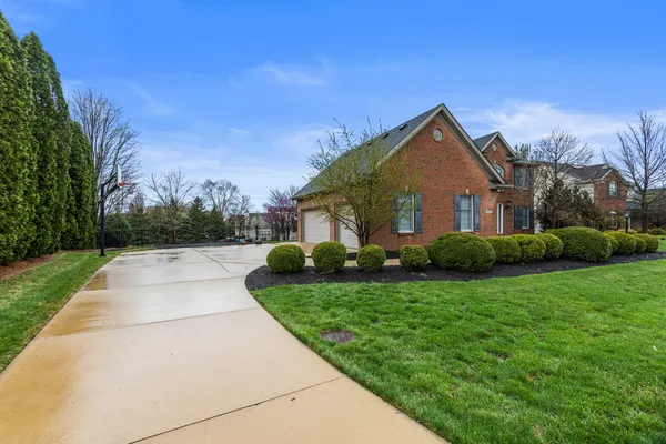 $669,000 | 1805 Mullikin Drive, Champaign, IL 61822