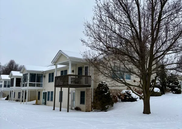 $240,000 | 7020 Gilroy Court, Spring Arbor, MI 49283