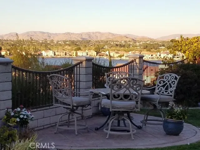 $719,000 | 17790 Cresta Blanca Lane, Victorville, CA 92395