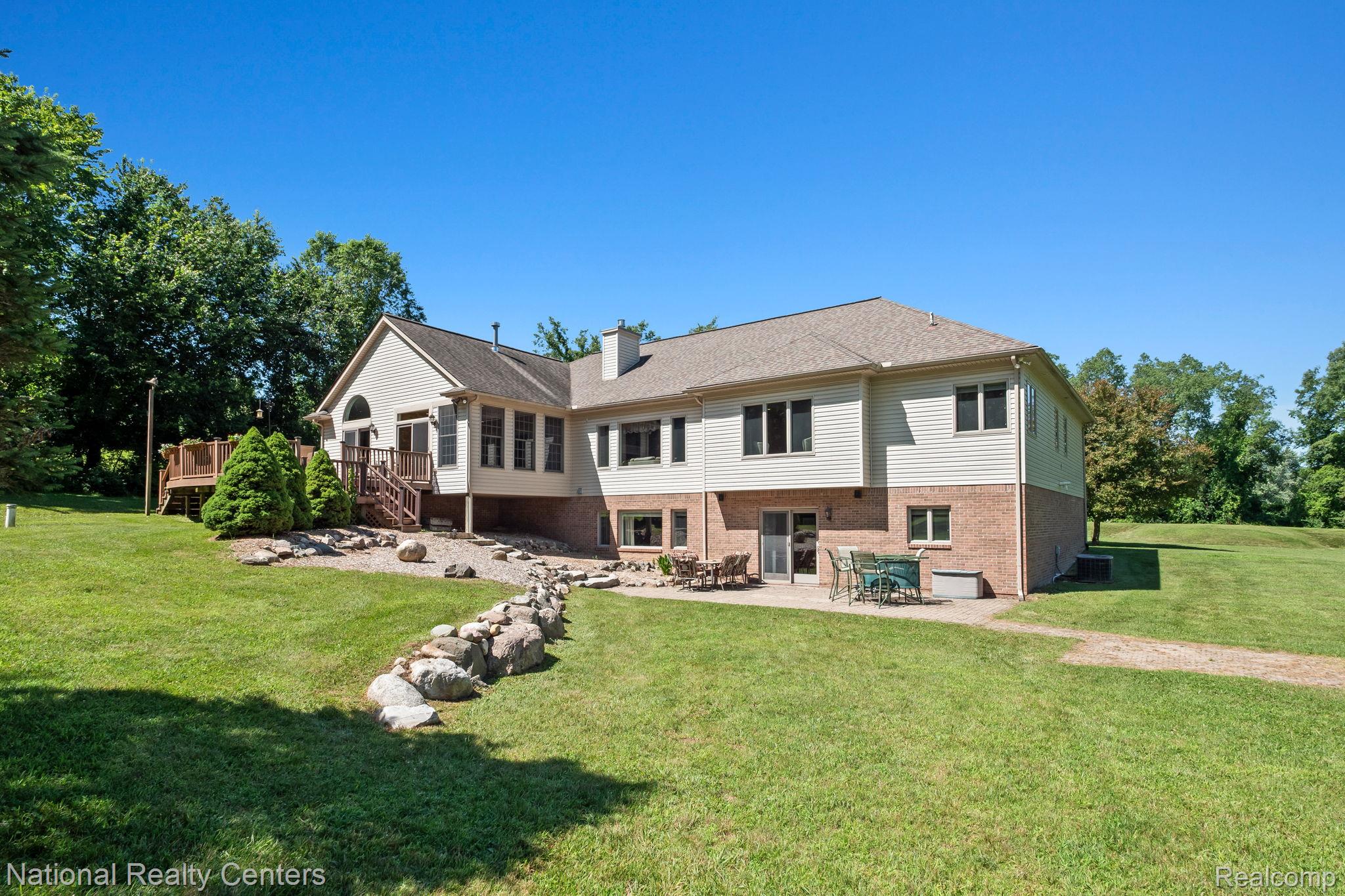 10180 Hadley Road Clarkston, MI 48348 - Photo 46 of 54 61-web-or-mls-P2577983.jpg