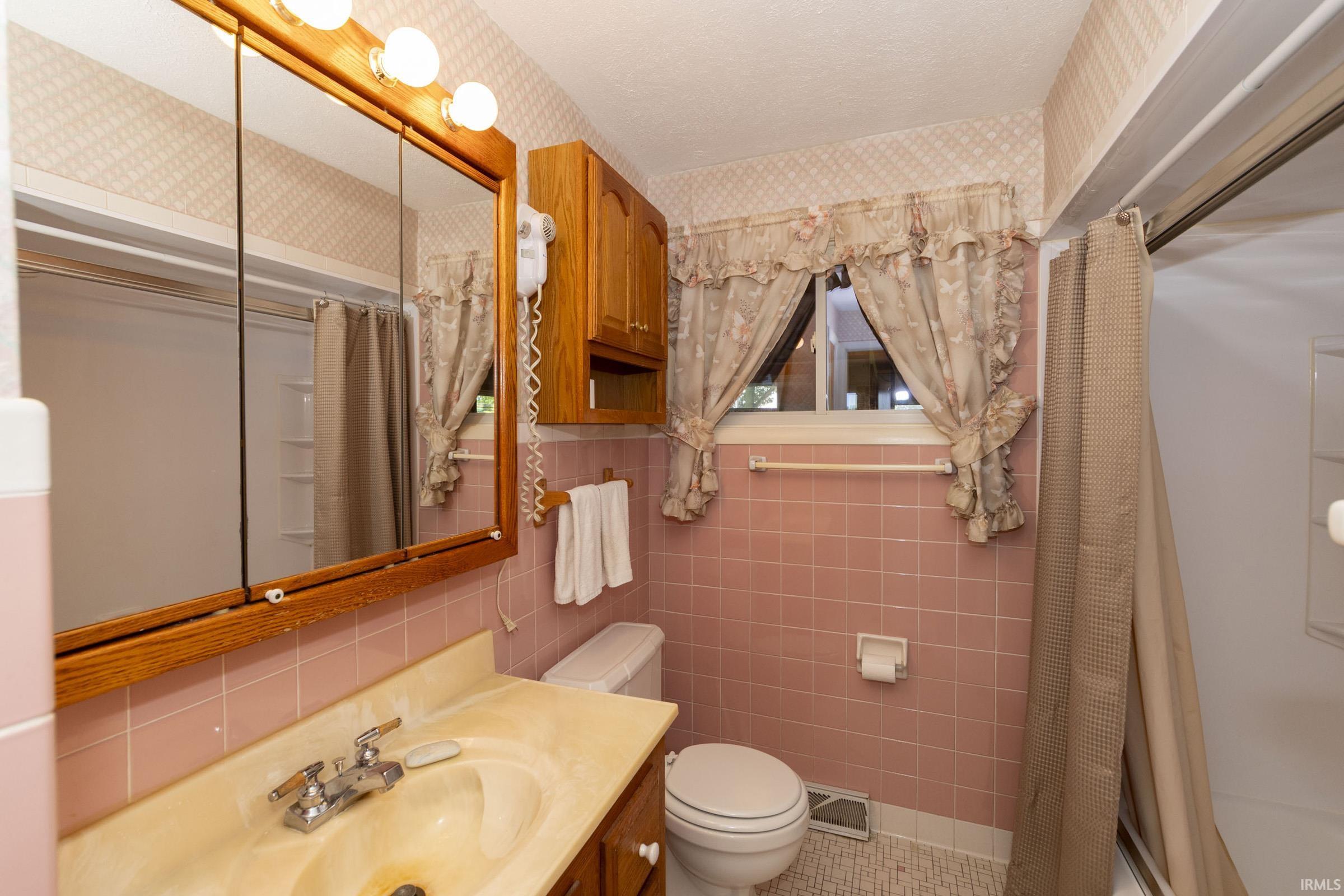 16180 Madison Road South Bend, IN 46614 - Photo 12 of 38