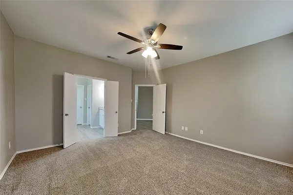 $2,150 | 900 Pebble Creek Drive, Burleson, TX 76028