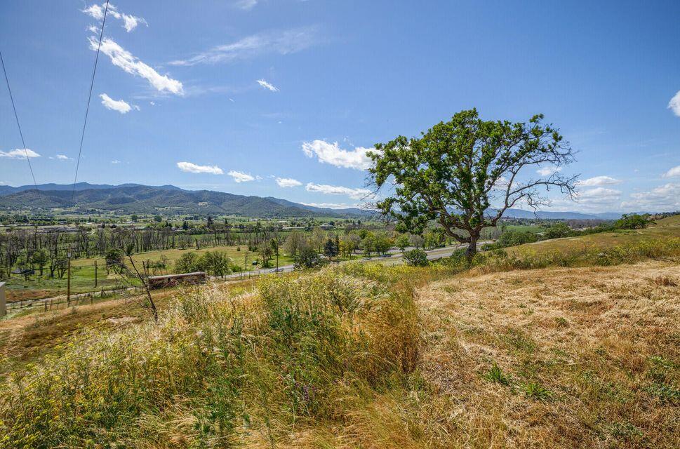 695 Suncrest Road Medford, OR 97504 - Photo 6 of 10 6