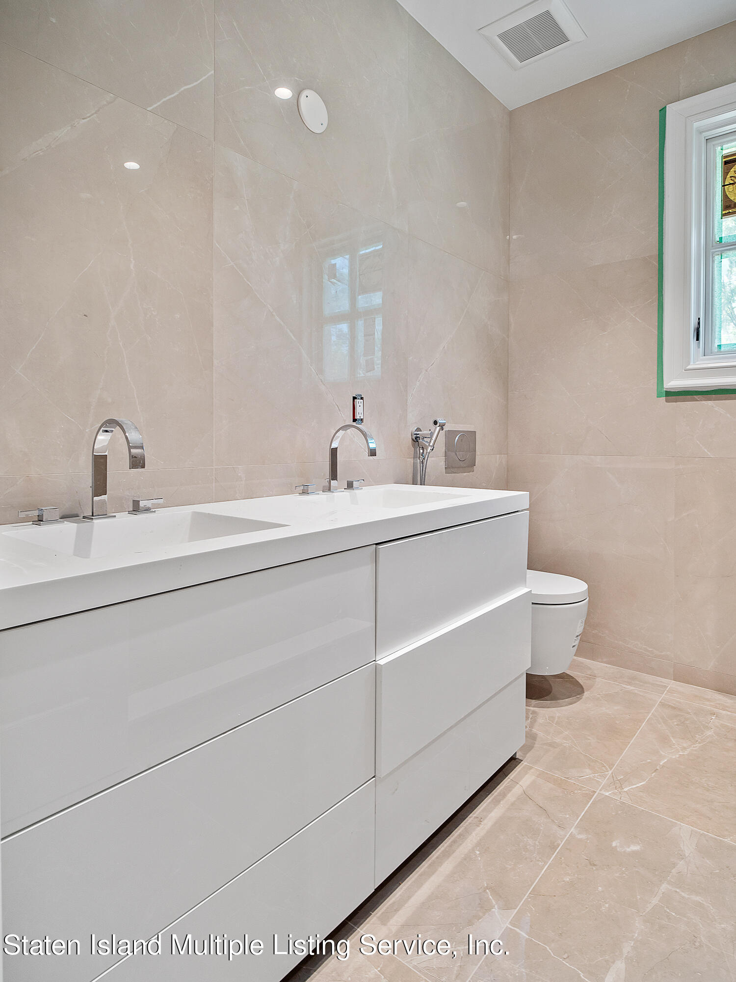 636 West Fingerboard Road Staten Island, NY 10305 - Photo 40 of 45 P1477656