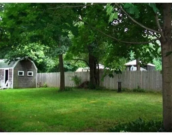 $1,900 | 46 Chestnut Street, East Longmeadow, MA 01028