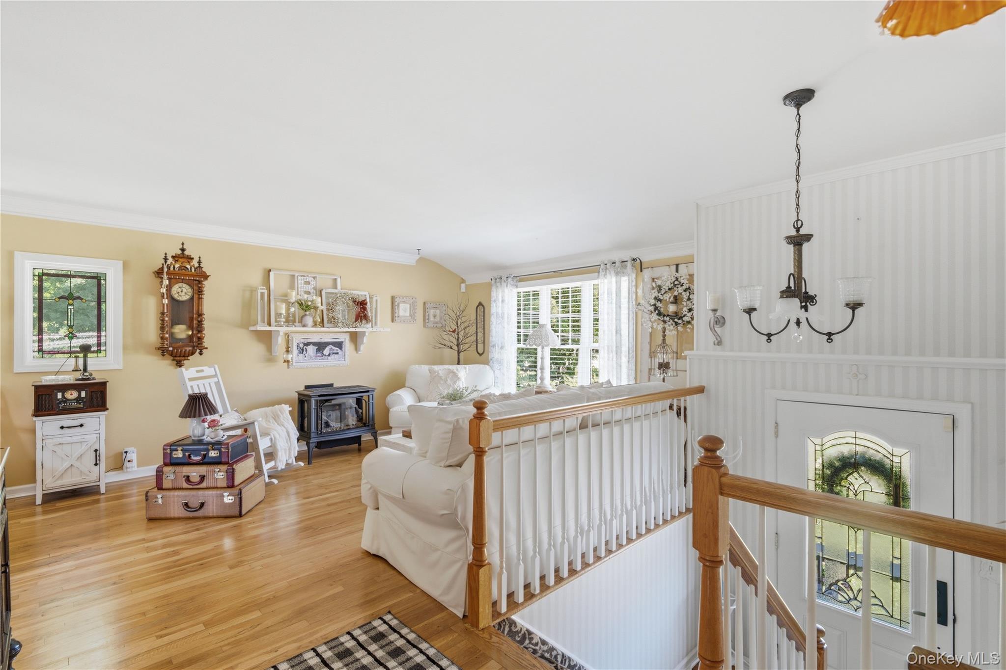 50 Amsterdam Road Smithtown, NY 11787 - Photo 6 of 42