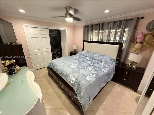 $775,000 | 300 Southwest 71st Avenue, Miami, FL 33144