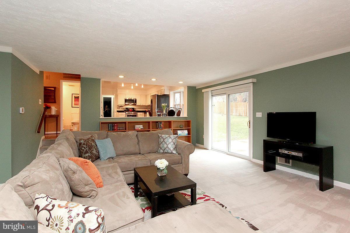 2316 North Gate Terrace Silver Spring, MD 20906 - Photo 8 of 30 Family Room