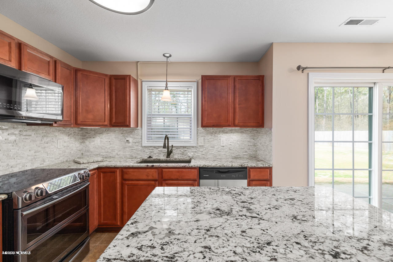 112 Saint Road Richlands, NC 28574 - Photo 14 of 42 14