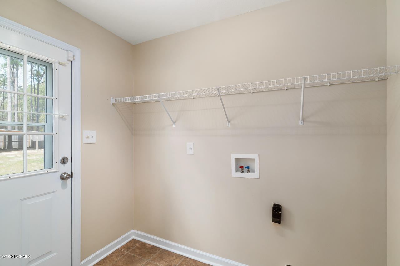 112 Saint Road Richlands, NC 28574 - Photo 20 of 42 20