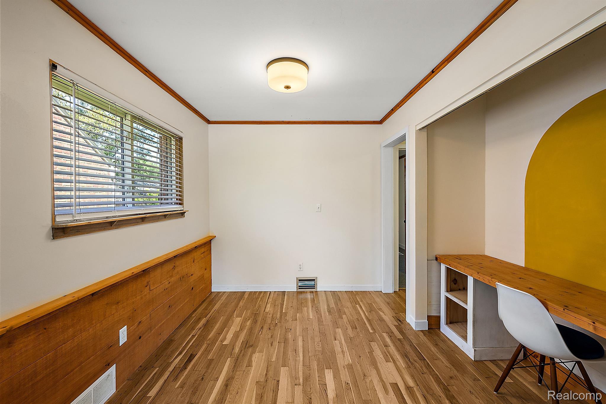 780 Cambridge Road Berkley, MI 48072 - Photo 20 of 42 Gallery Image 20
