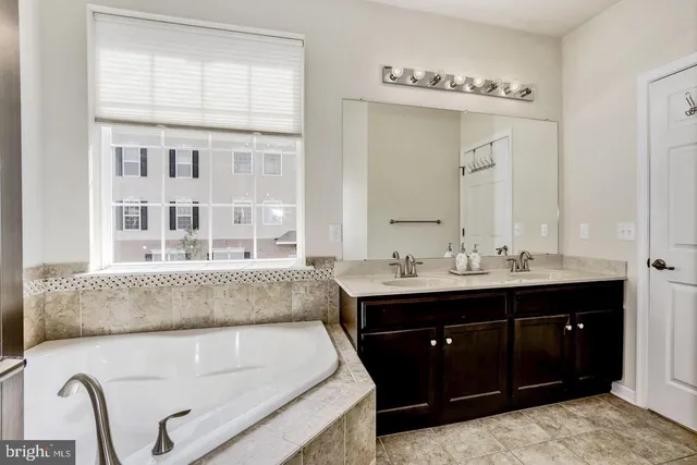 $2,850 | 223 Breeders Cup Drive, Cherry Hill, NJ 08002