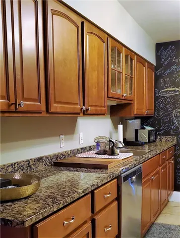 $10,000 | 102 Broadway, Unit 1C, Newport, RI 02840