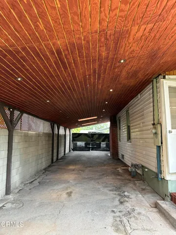 a view of a garage