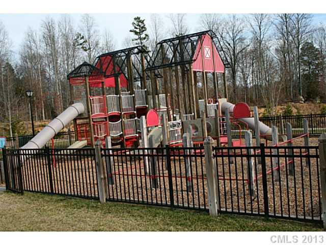 3390 Merchant Lane Davidson, NC 28036 - Photo 13 of 16 Gallery Image 13