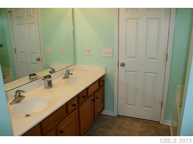 3390 Merchant Lane Davidson, NC 28036 - Photo 7 of 16 Gallery Image 7