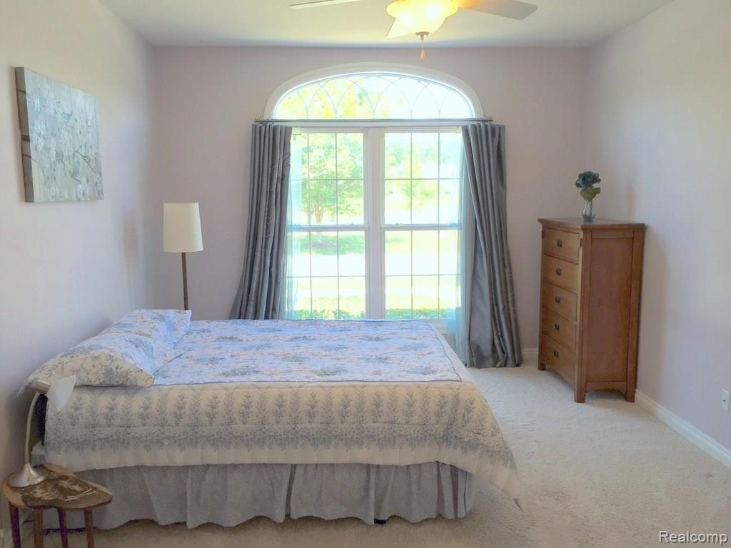 45930 South Stonewood Road Canton, MI 48187 - Photo 7 of 23 7 Master bedroom 2 of 2.jpg