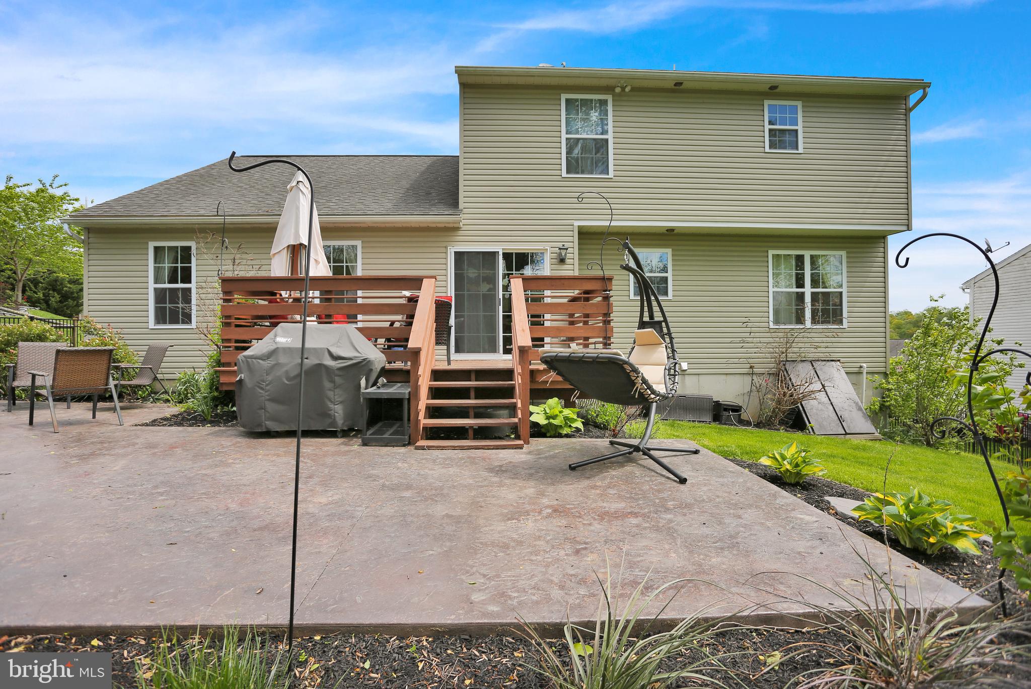 304 Longview Drive Reading, PA 19608 - Photo 35 of 38