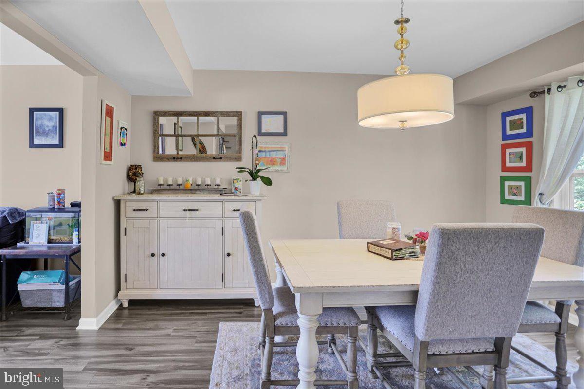 304 Longview Drive Reading, PA 19608 - Photo 9 of 38