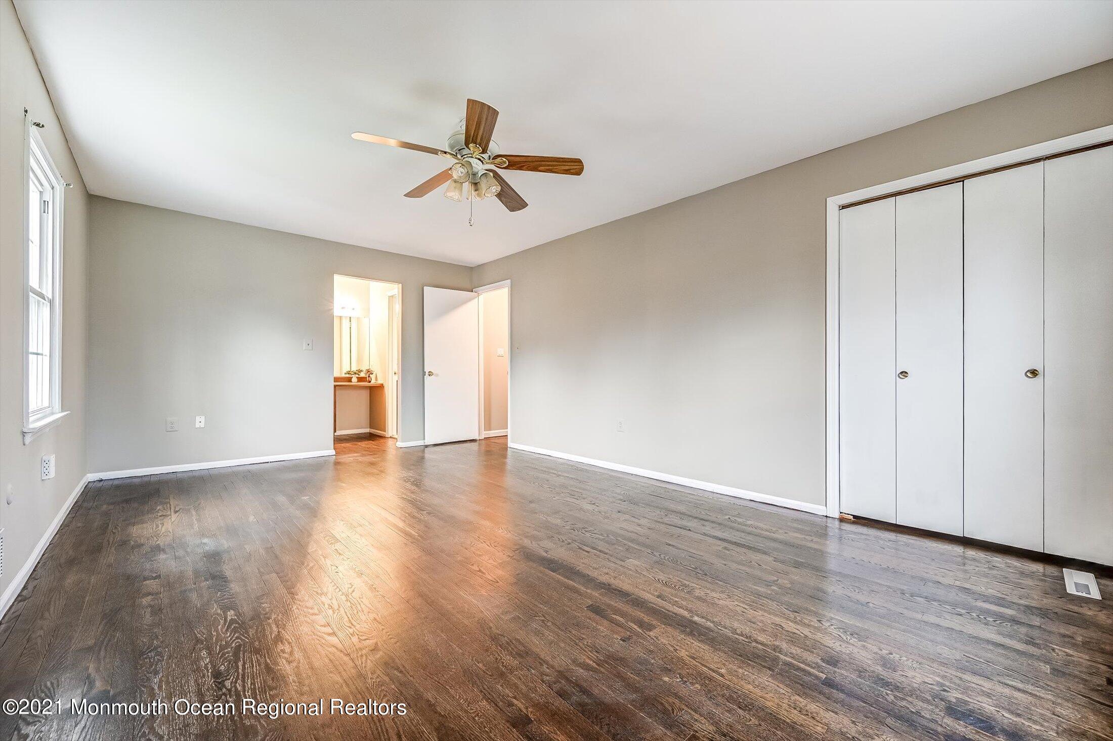 642 Tennent Road Manalapan, NJ 07726 - Photo 20 of 34 21-18179473