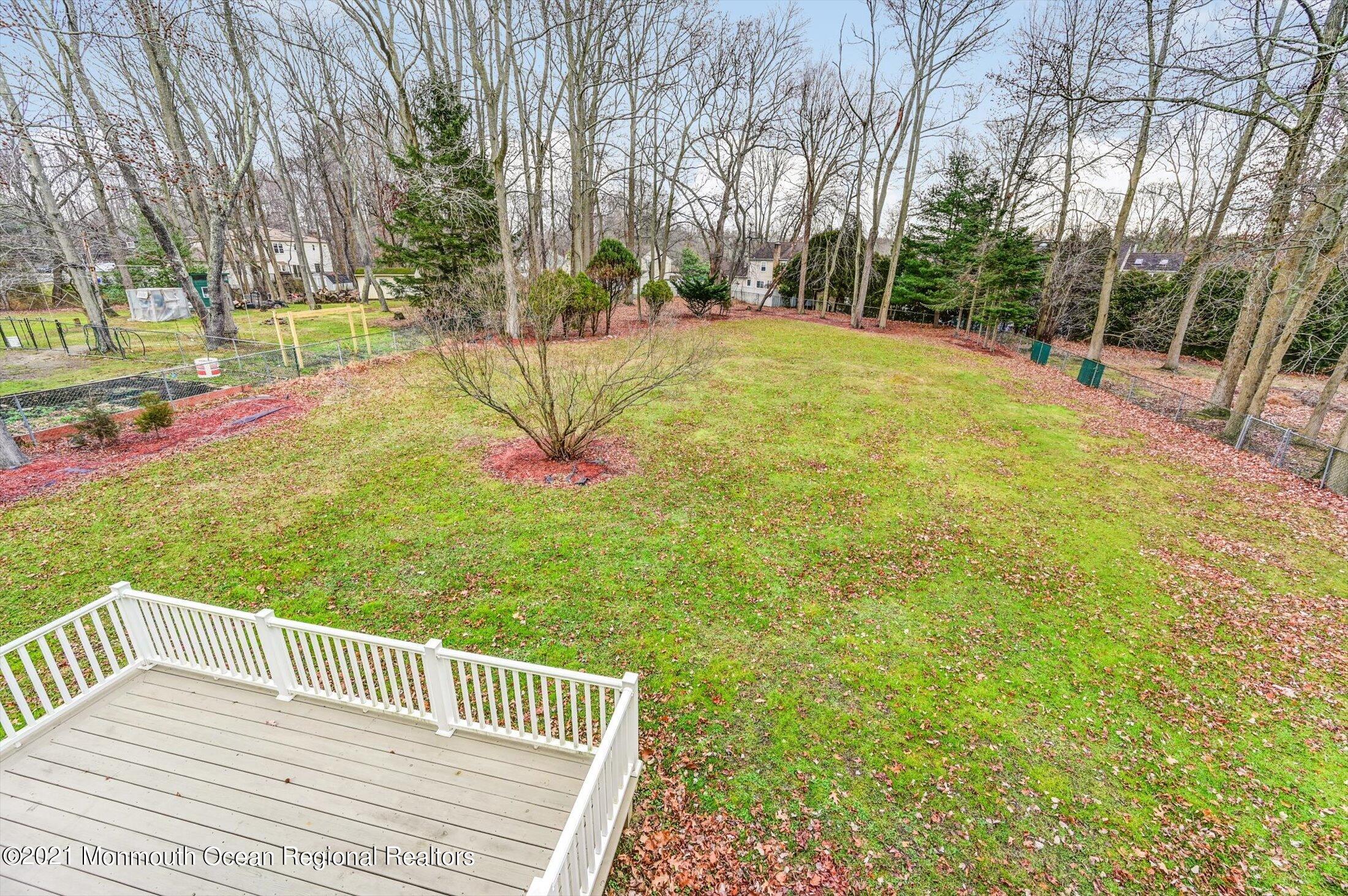 642 Tennent Road Manalapan, NJ 07726 - Photo 28 of 34 29-18179479