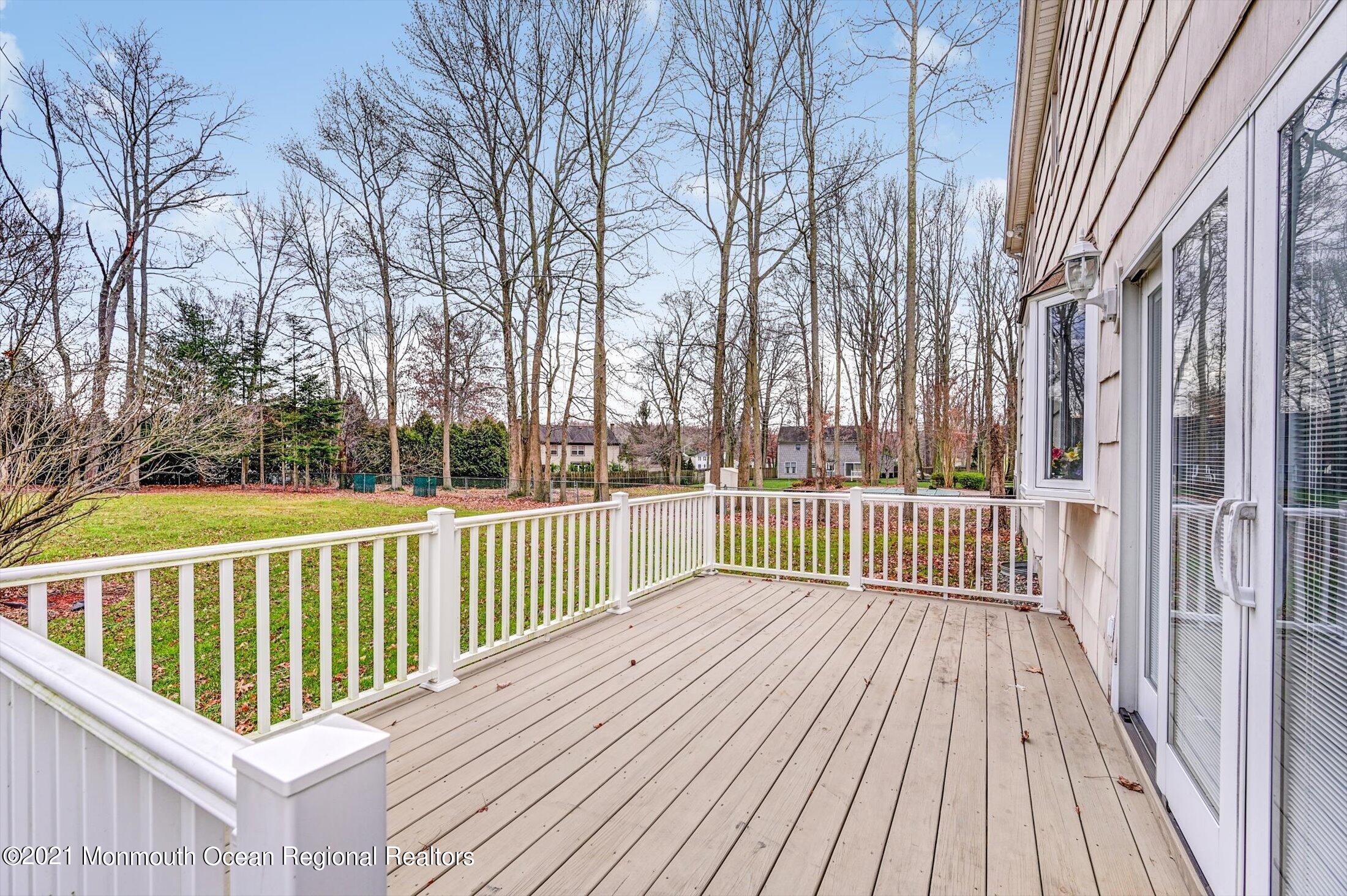 642 Tennent Road Manalapan, NJ 07726 - Photo 29 of 34 30-18179482