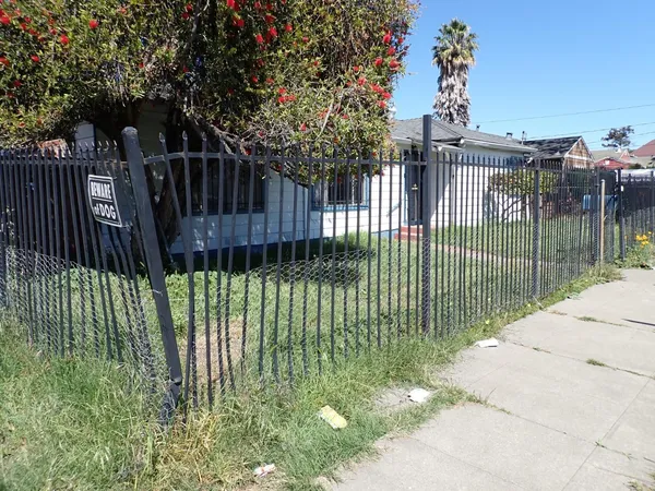 $500,000 | 901 92nd Avenue, Oakland, CA 94603