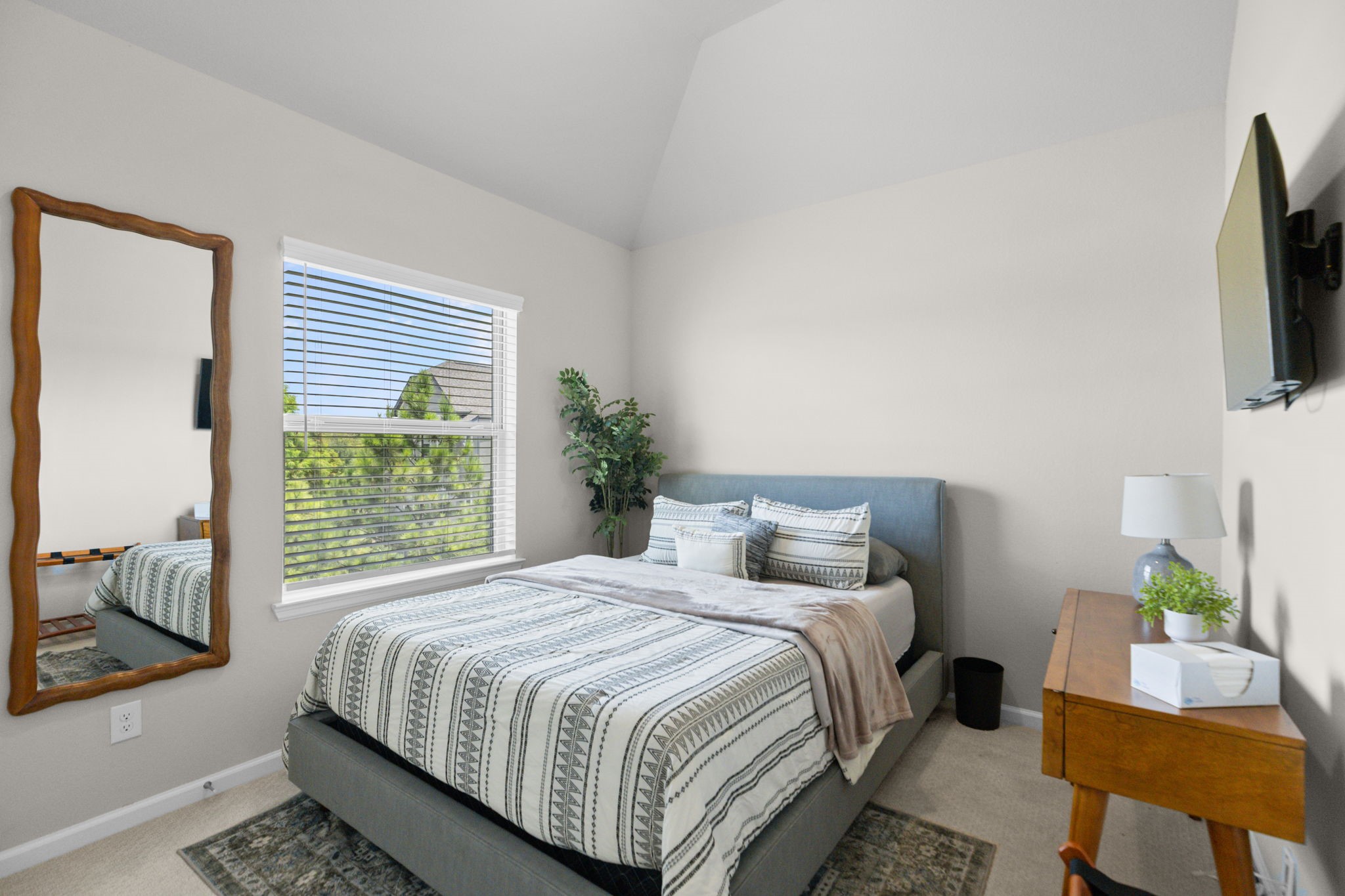 4004 Centre Meadow Way Houston, TX 77043 - Photo 27 of 33