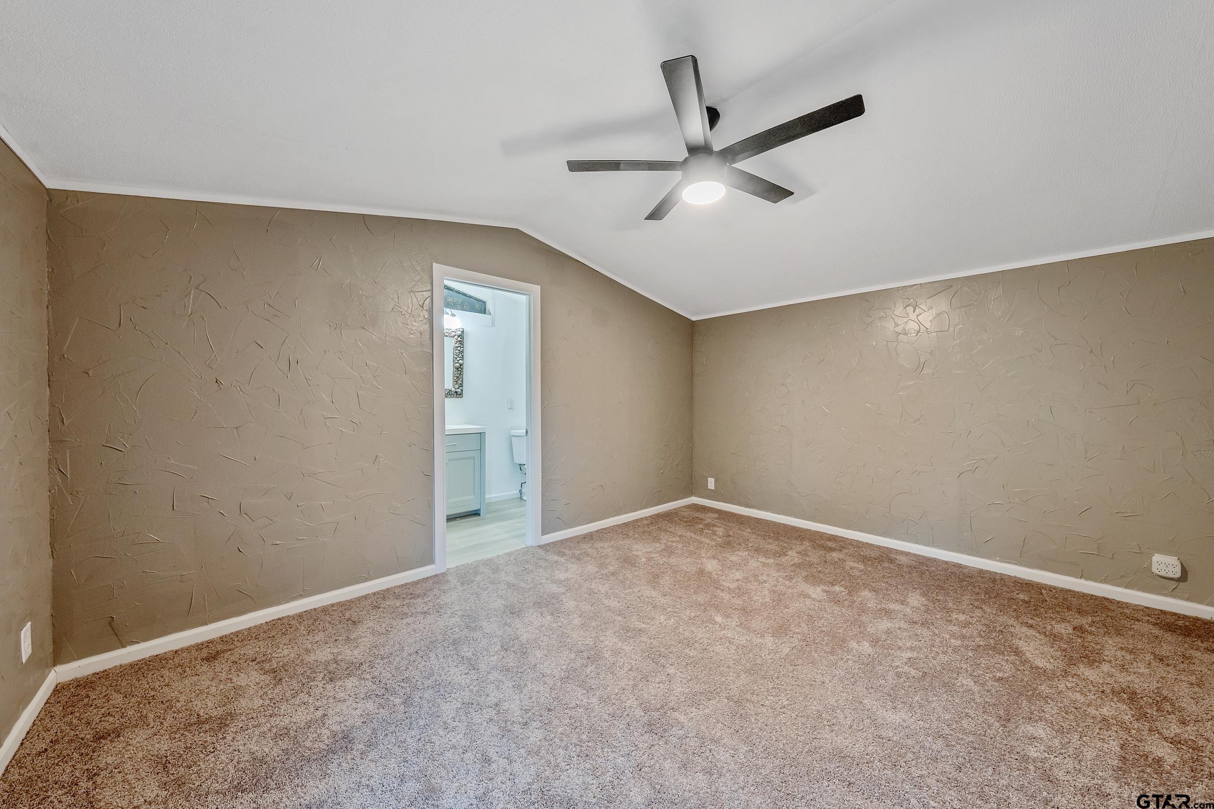360 West Elm Murchison, TX 75778 - Photo 9 of 42 Primary Bedroom
