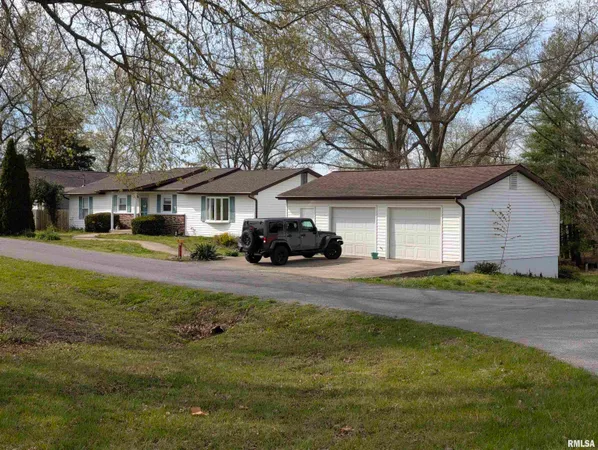 $290,000 | 12322 Trinidad Terrace, Marion, IL 62959