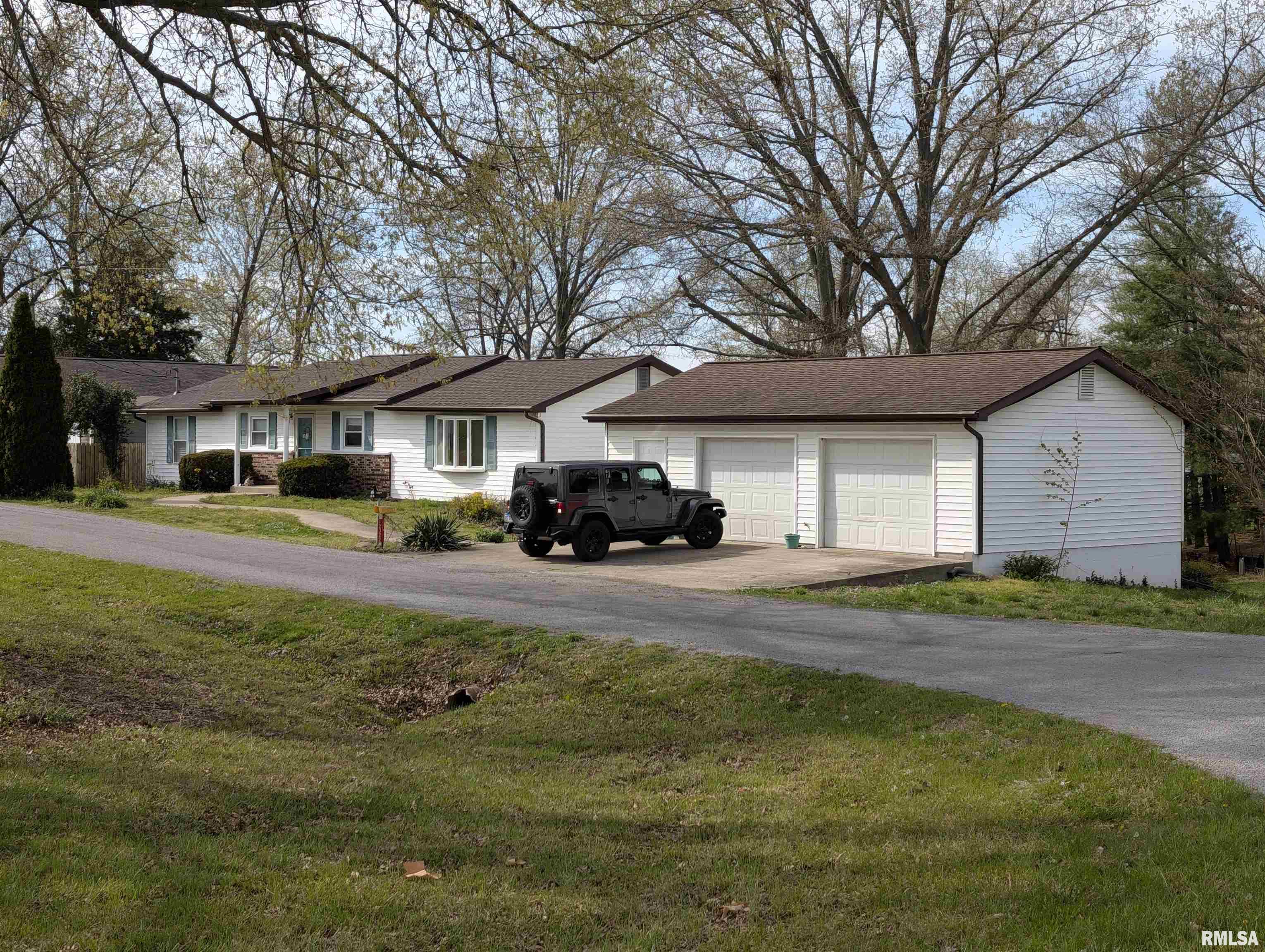12322 Trinidad Terrace Marion, IL 62959 - Photo 4 of 43