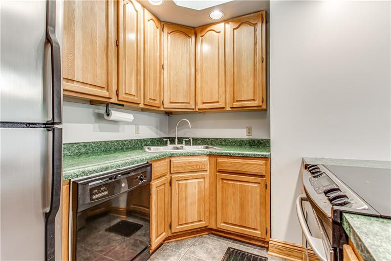 232 Spring Street Oakdale, PA 15071 - Photo 14 of 24