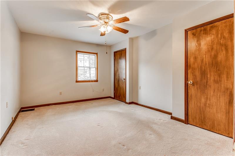 232 Spring Street Oakdale, PA 15071 - Photo 16 of 24