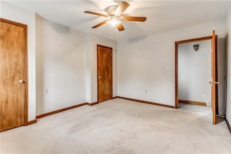232 Spring Street Oakdale, PA 15071 - Photo 17 of 24
