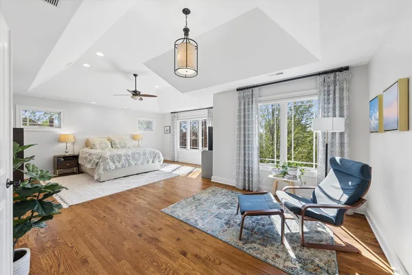 $1,495,000 | 700 Swain Avenue, Elmhurst, IL 60126