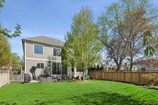 $1,495,000 | 700 Swain Avenue, Elmhurst, IL 60126