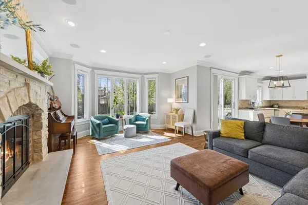 $1,495,000 | 700 Swain Avenue, Elmhurst, IL 60126