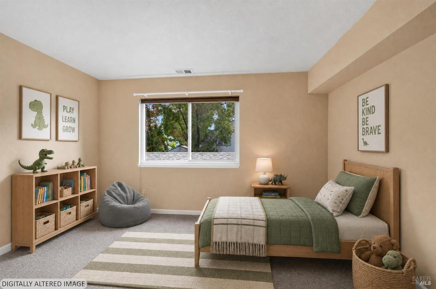 428 Occidental Circle Santa Rosa, CA 95401 - Photo 4 of 38 Gallery Image 4