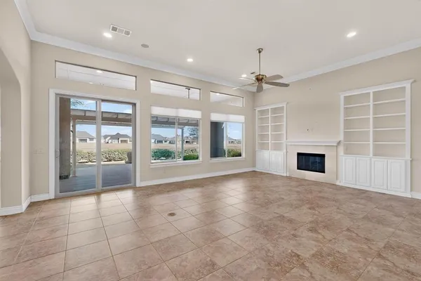 $899,900 | 8708 Crestview Drive, Denton, TX 76207