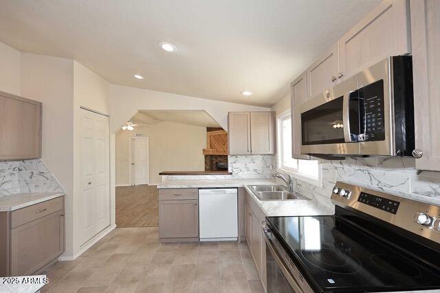 53404 West Candlelight Road Maricopa, AZ 85139 - Photo 7 of 25 Kitchen