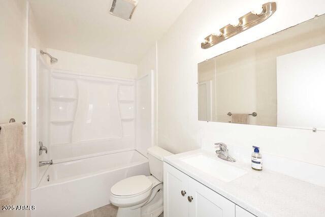 53404 West Candlelight Road Maricopa, AZ 85139 - Photo 9 of 25 Hall Bath