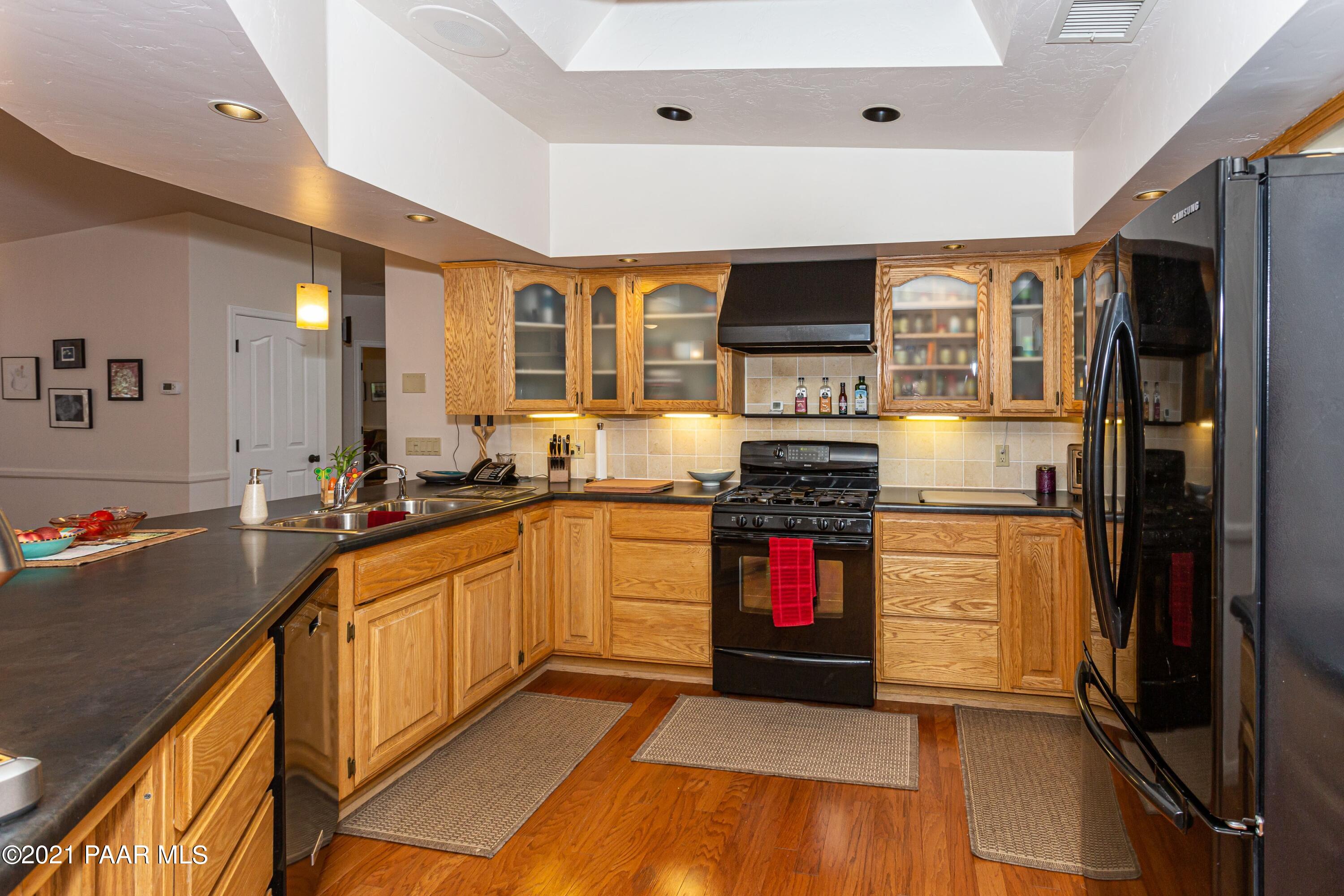 2405 North Williamson Valley Road Prescott, AZ 86305 - Photo 8 of 37 Kitchen
