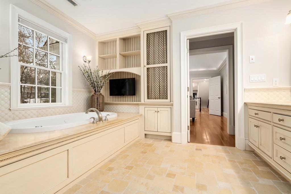 20 Beaver Road Weston, MA 02493 - Photo 22 of 39