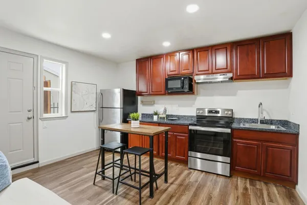 $1,253,281 | 3281 Lantern Way, San Jose, CA 95111