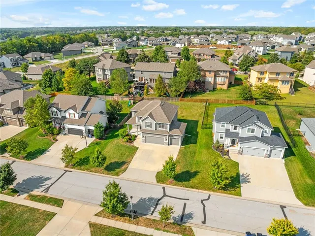 $515,000 | 25336 West 149th Place, Olathe, KS 66061